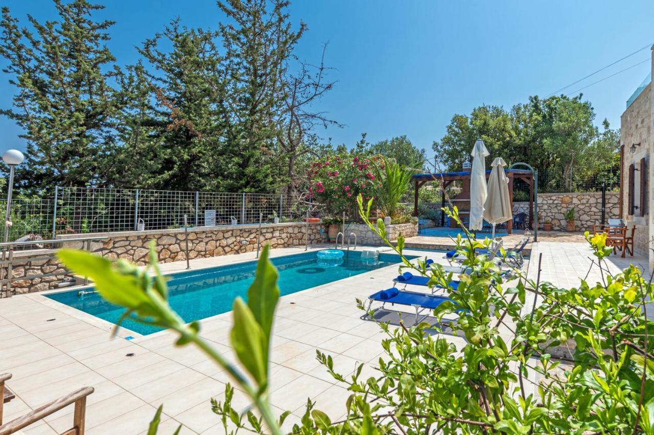 Villa Despina Prinés Buitenkant foto
