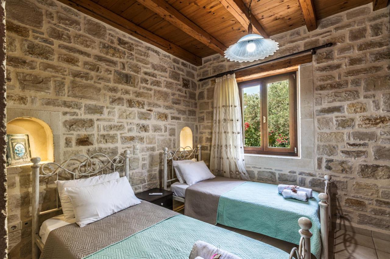 Villa Despina Prinés Buitenkant foto